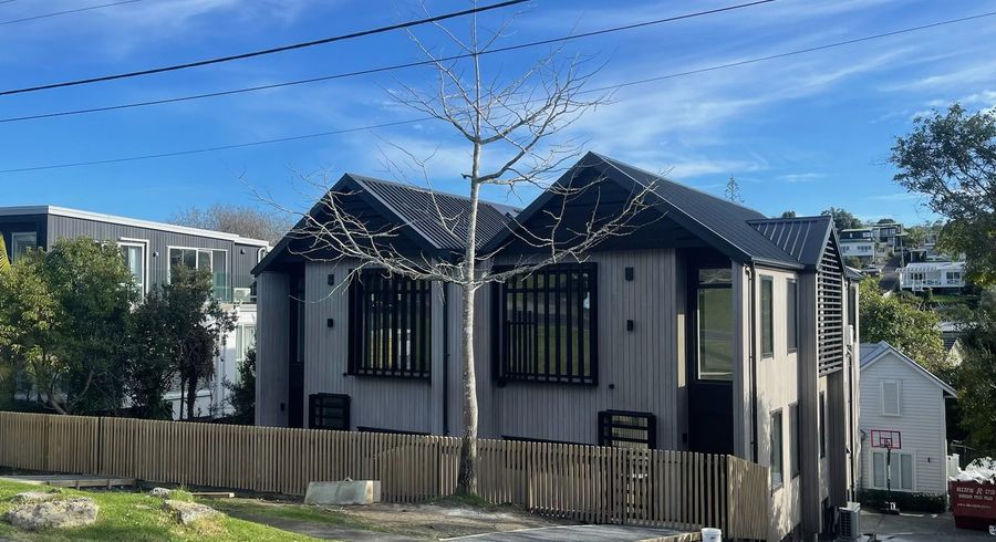  at 25 Penzance Road, Mairangi Bay, Auckland