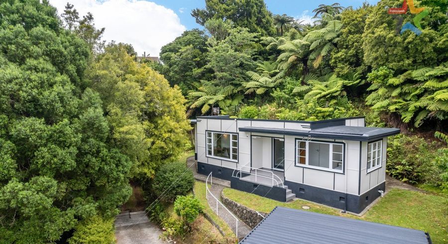  at 4 Powell Road, Kelson, Lower Hutt