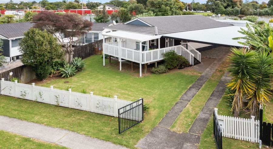  at 35 Kindergarten Drive, Conifer Grove, Papakura, Auckland