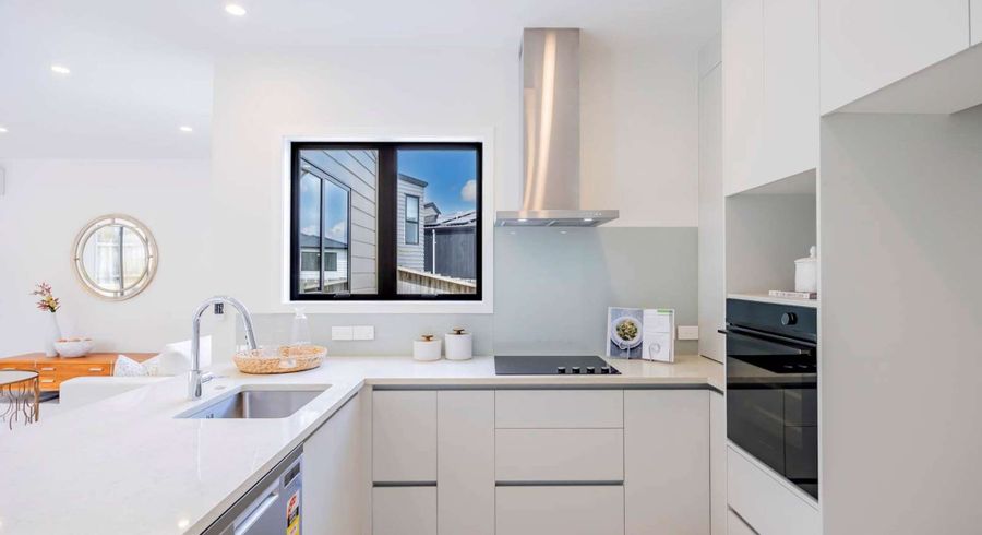  at 6D Pax Avenue, Forrest Hill, North Shore City, Auckland