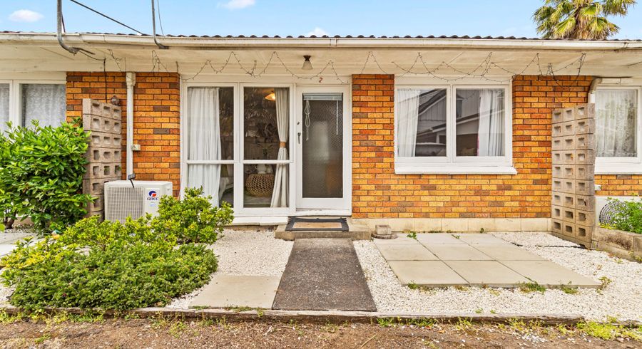  at 2/20 Henley Road, Mount Eden, Auckland