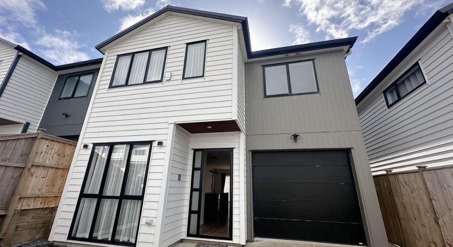  at 6 Frontier Lane, Flat Bush, Manukau City, Auckland