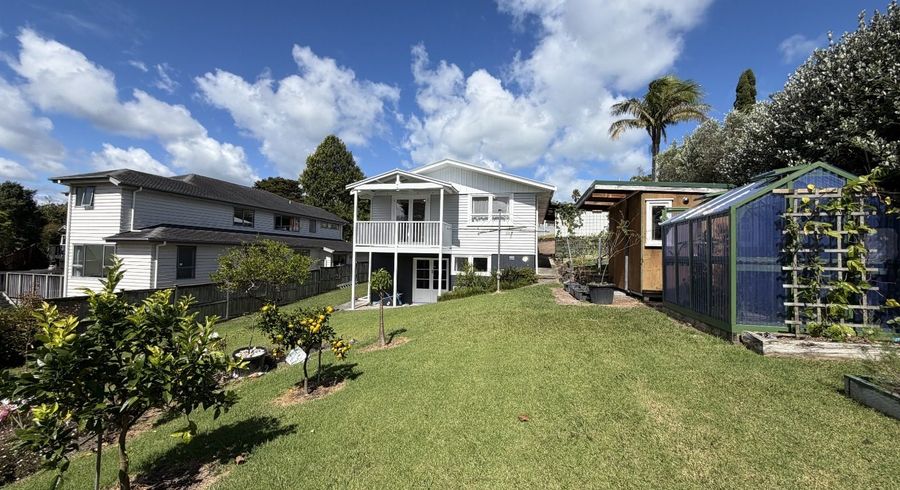  at Blockhouse Bay, Auckland City, Auckland