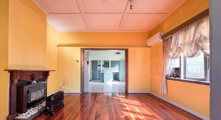  at 16 Rimu Street, New Lynn, Waitakere City, Auckland