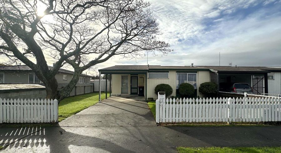  at 77 Botanical Road, Takaro, Palmerston North, Manawatu / Whanganui