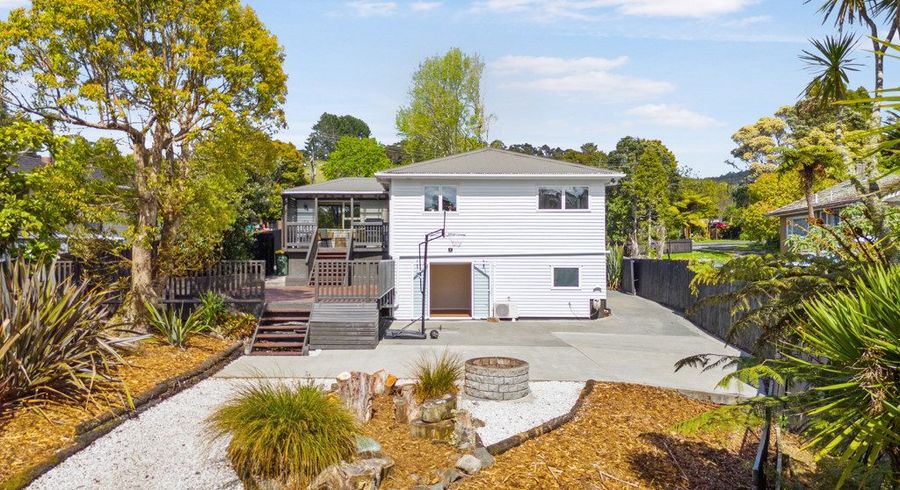  at 18 Grassmere Road, Henderson Valley, Waitakere City, Auckland