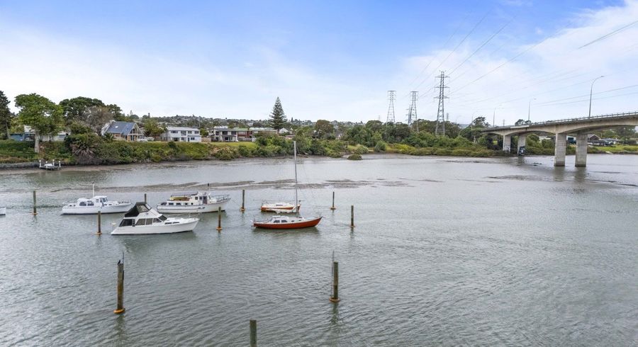  at 17E Pakuranga Road, Pakuranga, Manukau City, Auckland