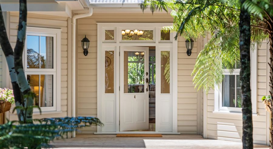  at 4 Kereru Grove, Greenhithe, North Shore City, Auckland