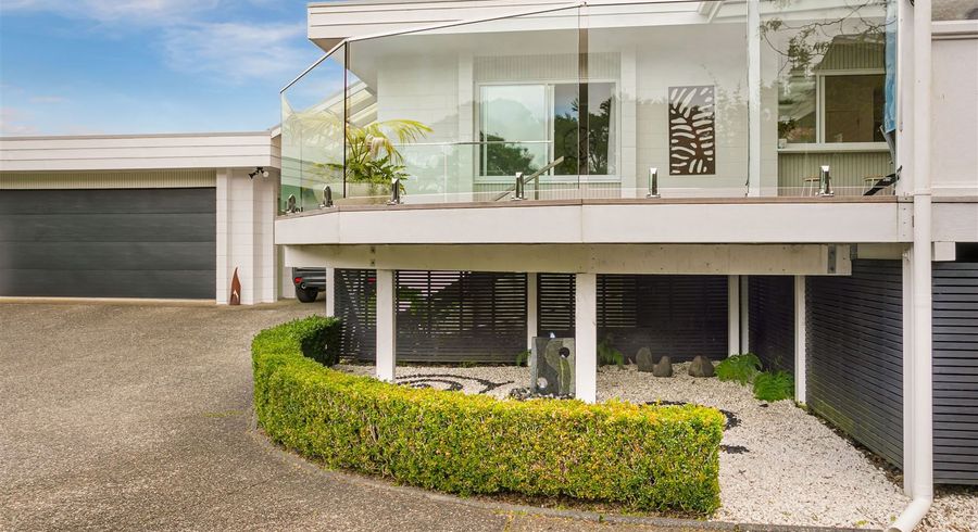  at 1040 Scenic Drive North, Swanson, Auckland