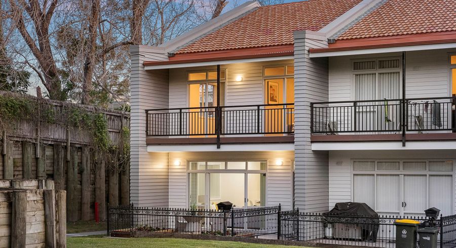  at 16/44 Carlos Drive, Flat Bush, Auckland