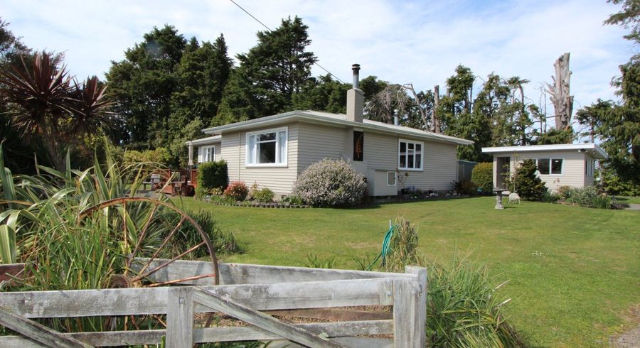  at 945 Makaretu Road, Ashley Clinton, Takapau