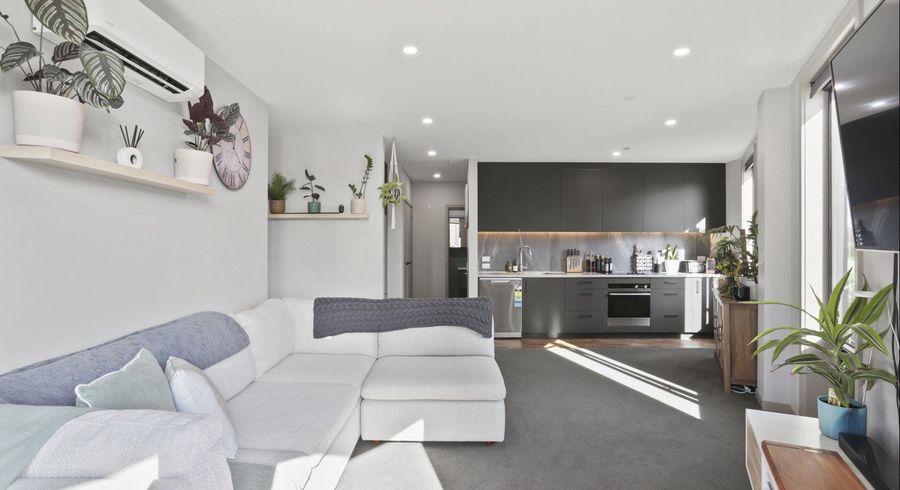  at 101/2 Launch Road, Hobsonville, Waitakere City, Auckland
