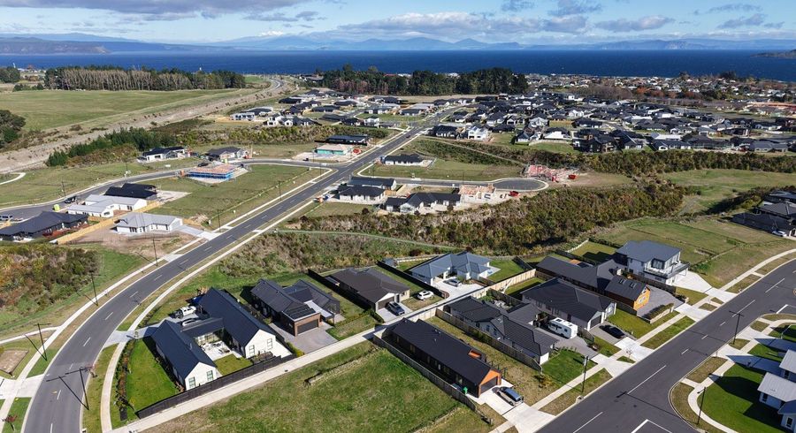  at 40 Wai Terrace, Wharewaka, Taupo, Waikato
