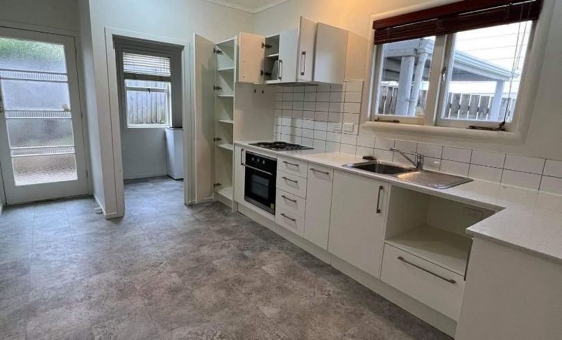  at 1/1 Truscott Place, West Harbour, Auckland
