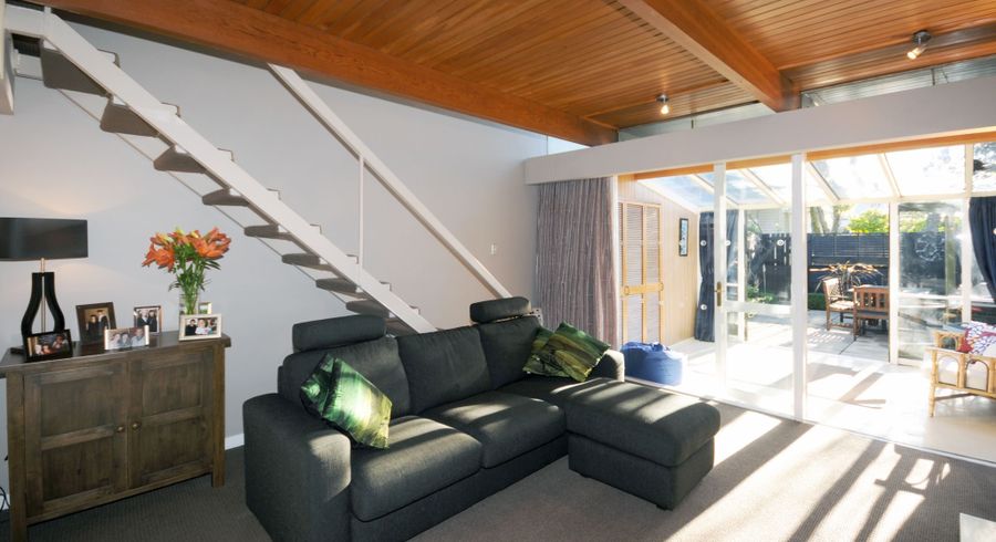  at 2/43 Fendalton Road, Fendalton, Christchurch