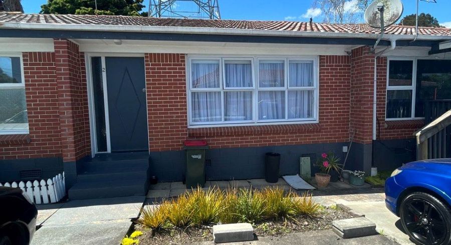  at 2/10 Lotus Lane, Mangere East, Auckland