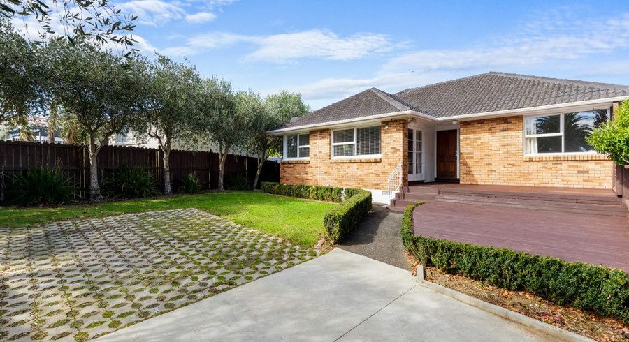  at 18 Union Road, Howick, Manukau City, Auckland