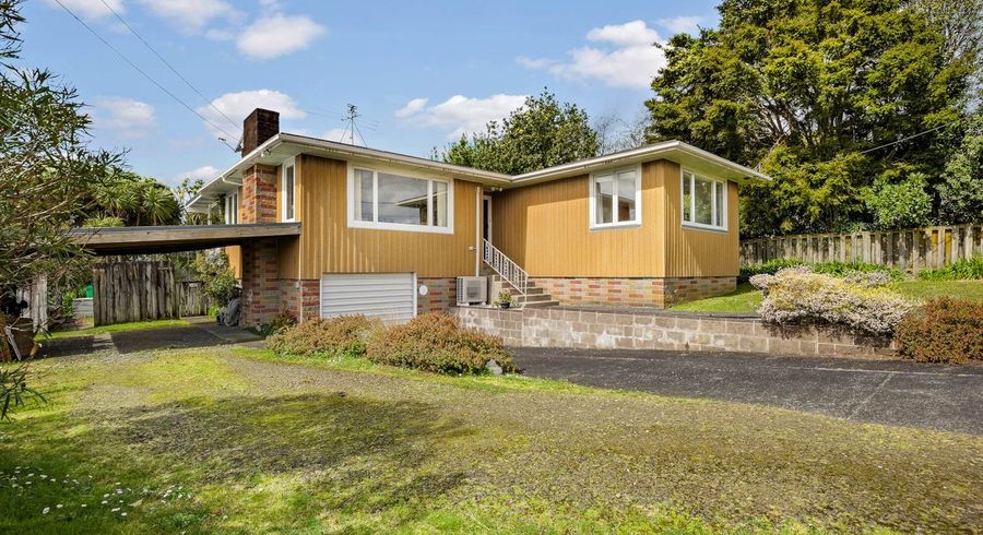  at 3 Porter Avenue, Te Atatu South, Waitakere City, Auckland