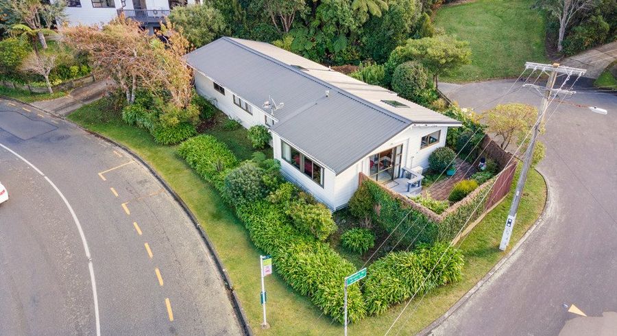  at 185 Miromiro Road, Normandale, Lower Hutt