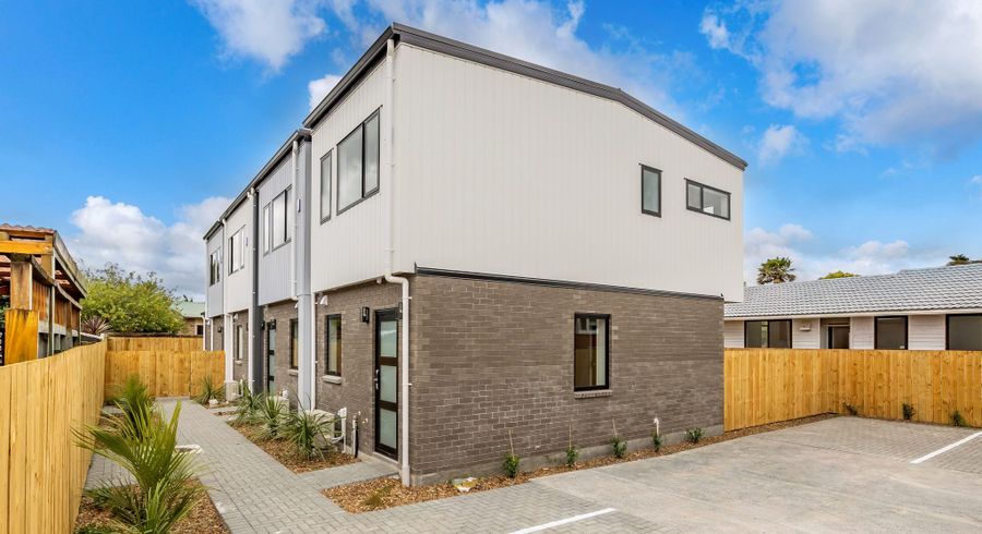  at 14D Durham Street, Te Atatu Peninsula, Waitakere City, Auckland