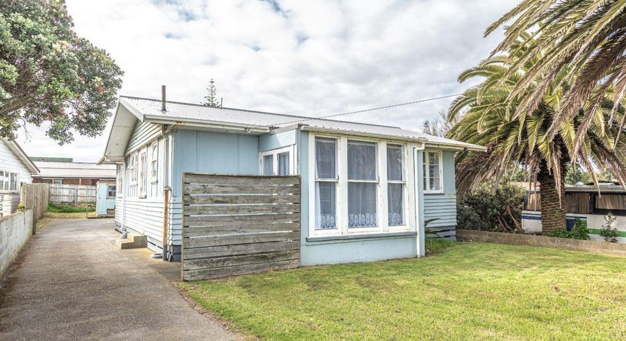  at 12 Morgan Street, Castlecliff, Whanganui, Manawatu / Whanganui