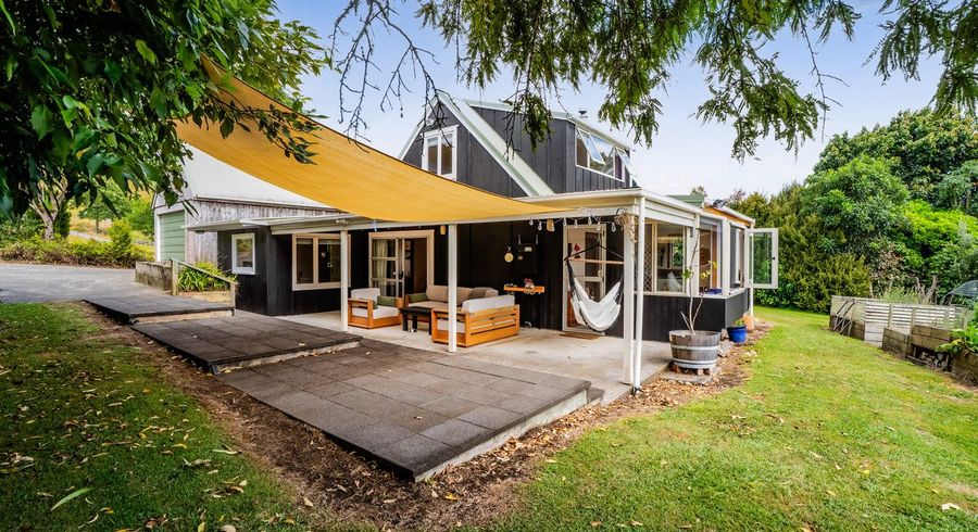  at 150 Surrey Hill Road, Oakura, New Plymouth, Taranaki