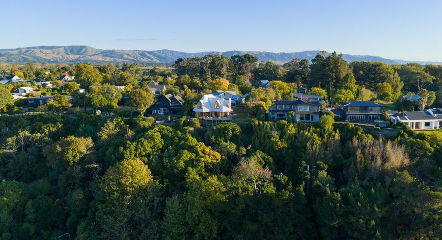  at 96 Clifton Terrace, Fitzherbert, Palmerston North, Manawatu / Whanganui