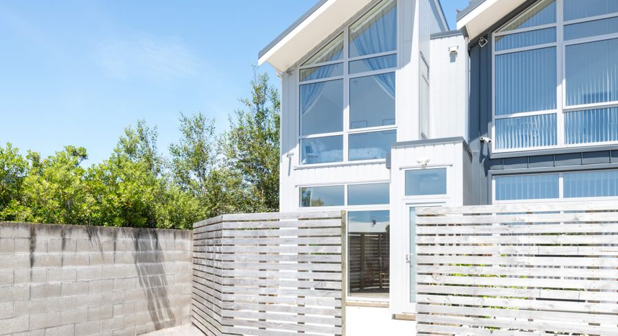  at 8/34 Main Road, Tawa, Wellington, Wellington