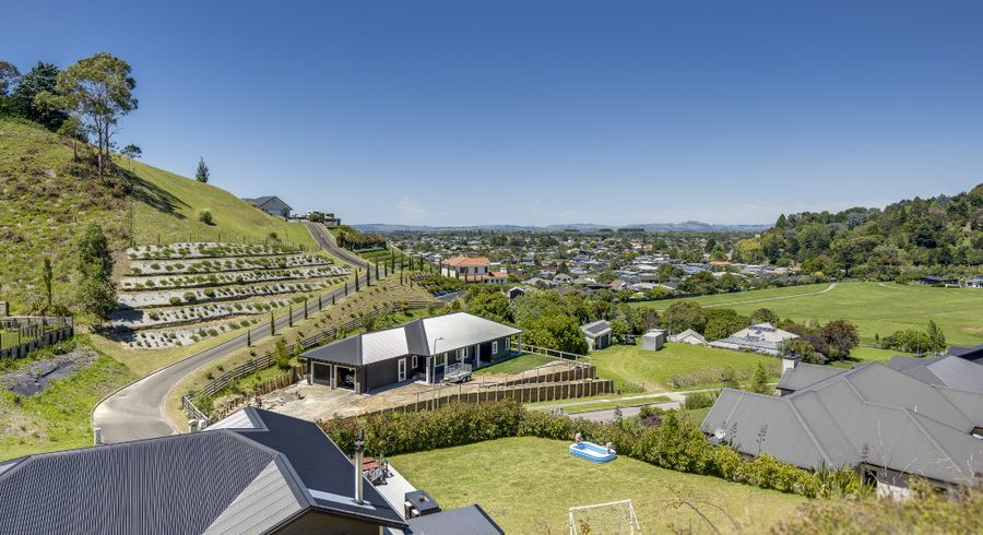  at 7 Ridgeway Terrace, Taradale, Napier