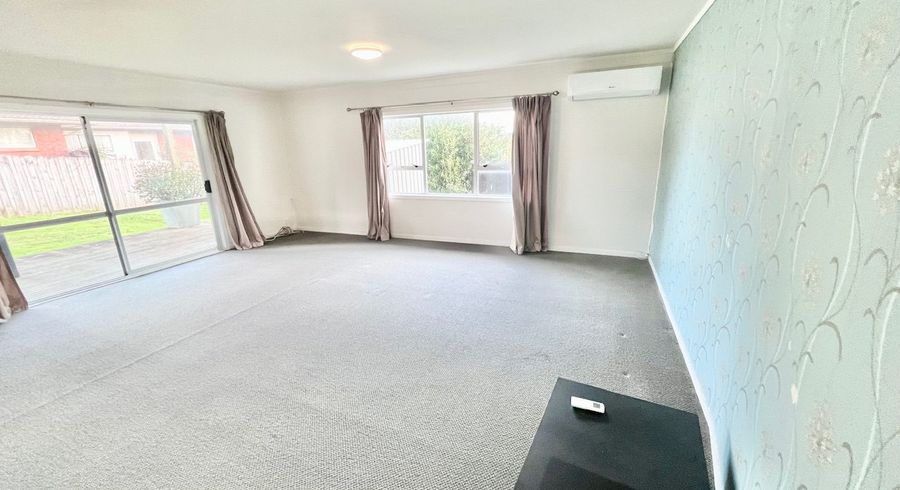  at 787 East Coast Road, Northcross, North Shore City, Auckland