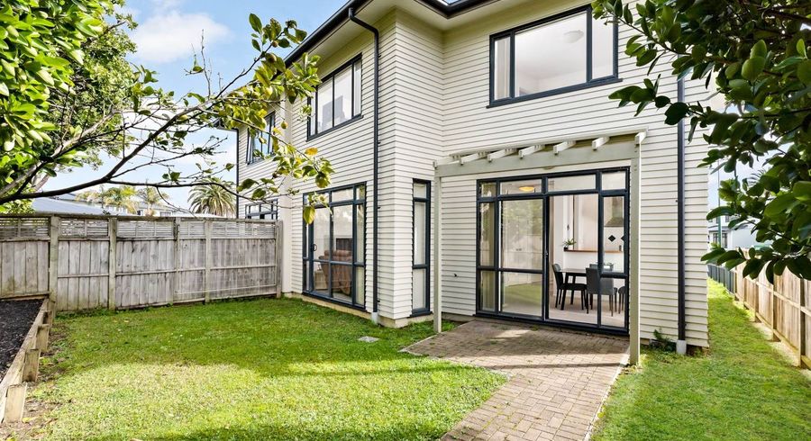  at 1/2 Armoy Drive, Dannemora, Manukau City, Auckland