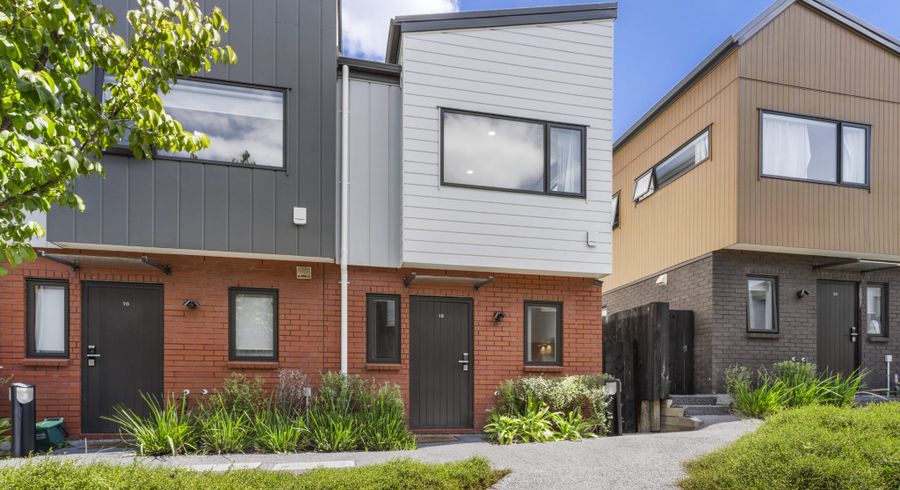  at 18 Toanga Place, Mount Wellington, Auckland