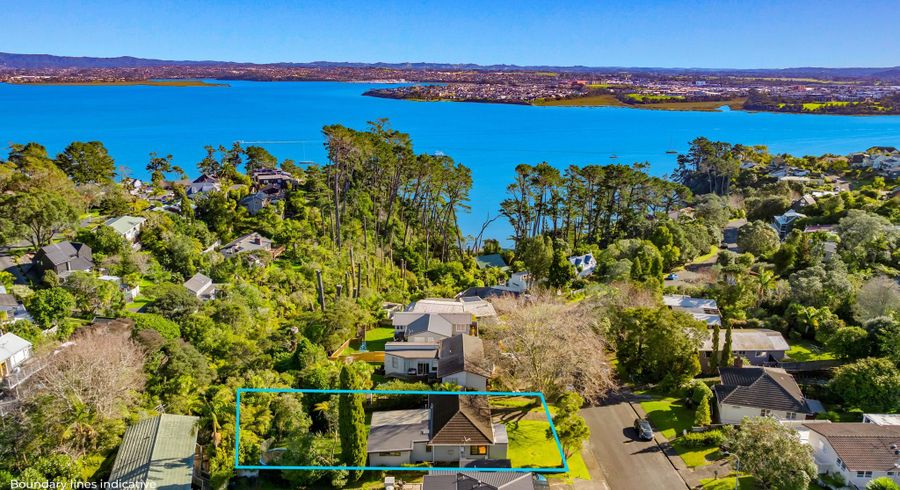 at 14 Rosecamp Road, Beach Haven, Auckland