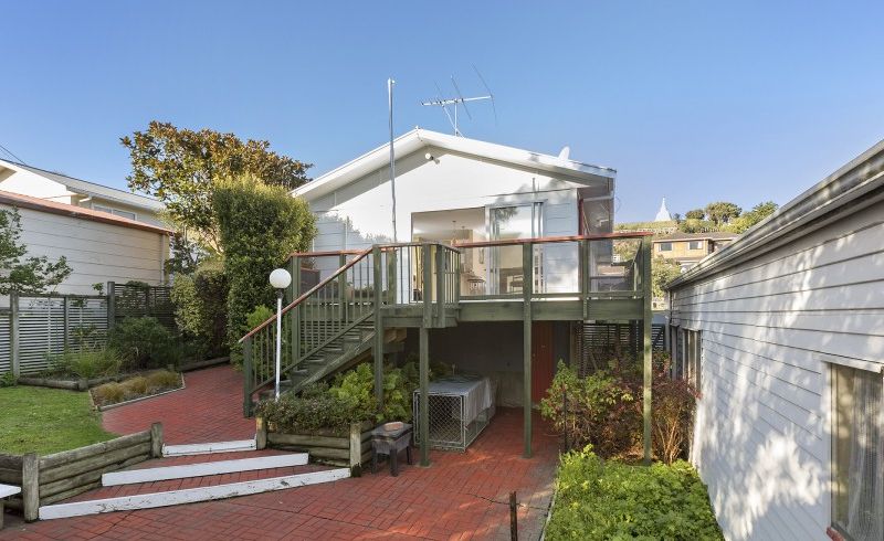  at 15 Frobisher Street, Island Bay, Wellington