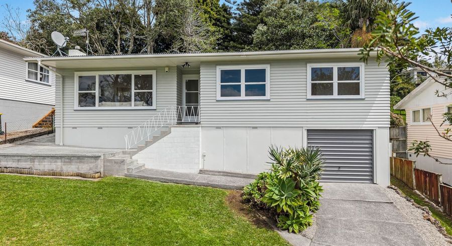  at 19 Halberg Street, Glenfield, North Shore City, Auckland