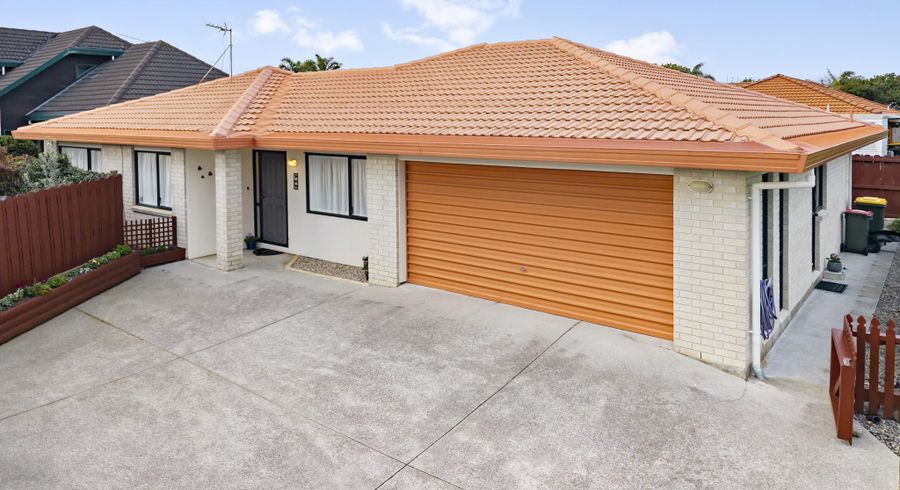  at 2/16 Travers Place, Northpark, Manukau City, Auckland