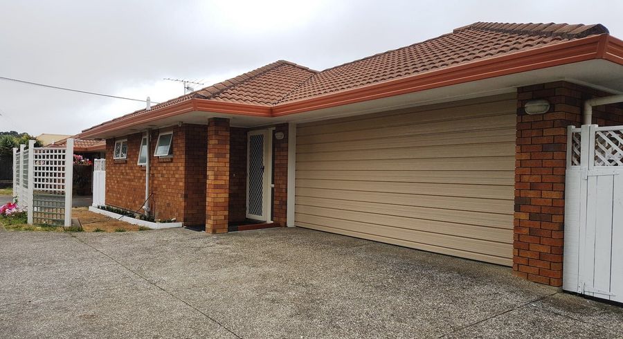  at 25B Wairakei Street, Greenlane, Auckland