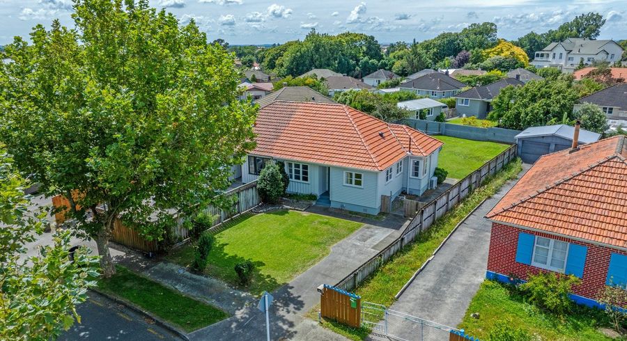  at 33 Rangiora Avenue, Roslyn, Palmerston North, Manawatu / Whanganui