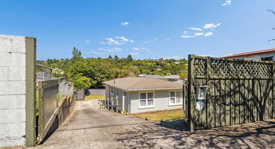  at 90 Thomas Street, Stokes Valley, Lower Hutt, Wellington