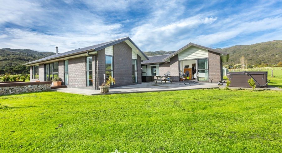  at 2A Turksma Lane, Kaitoke, Upper Hutt, Wellington
