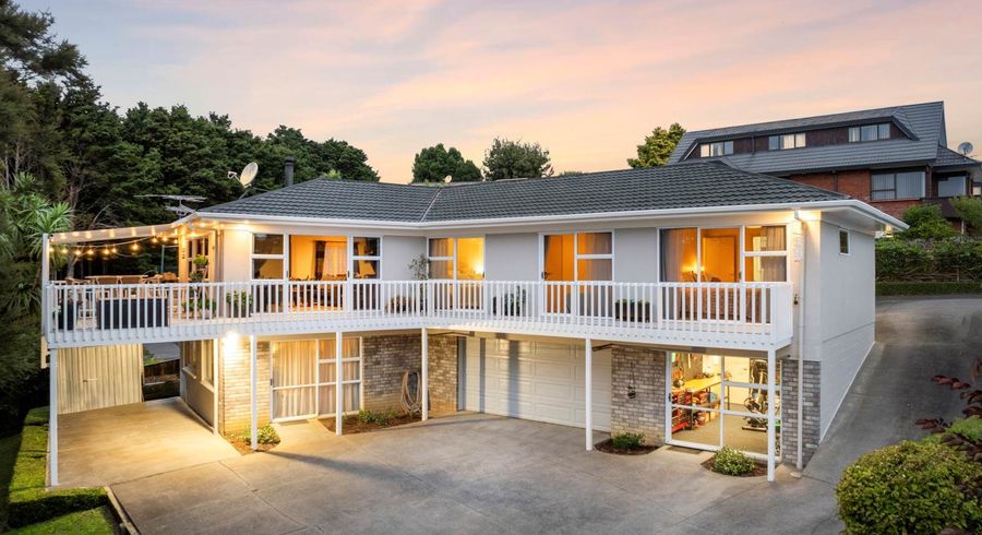  at 9 Ilex Place, Totara Heights, Auckland