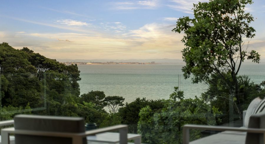  at 9 Herrings Cove Place, Titirangi, Auckland