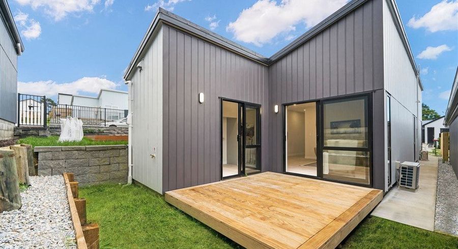  at 5 Horokaka Street, Massey, Auckland
