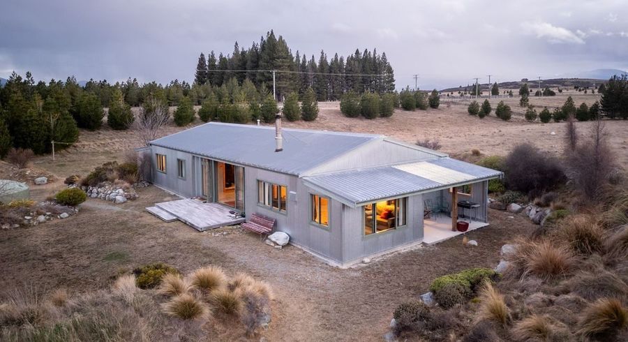  at 320 Manuka Terrace, Ben Ohau, Twizel