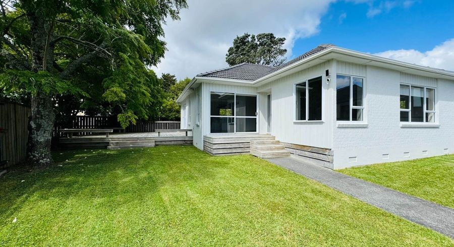  at 32 Isobel Road, Greenhithe, Auckland