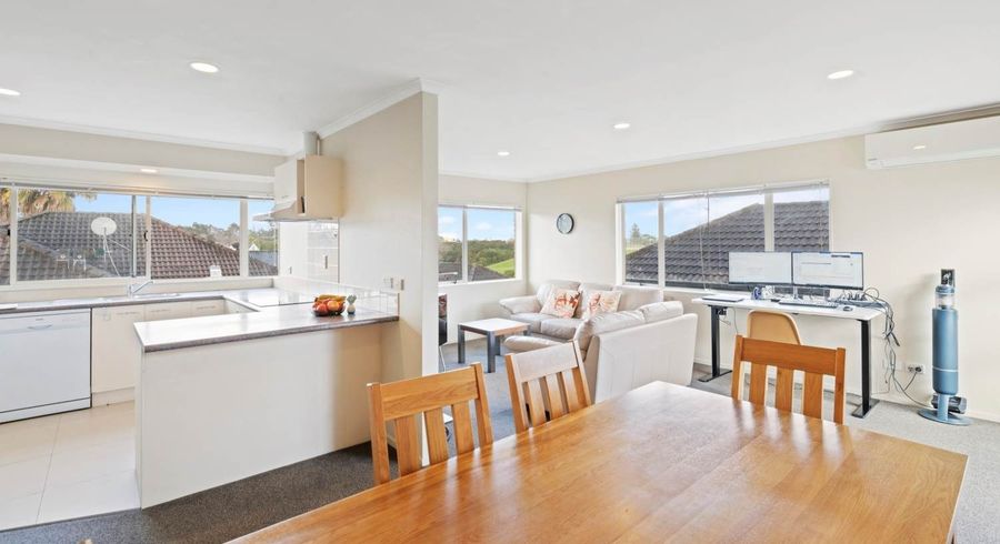  at 49 De Quincey Terrace, Highland Park, Auckland