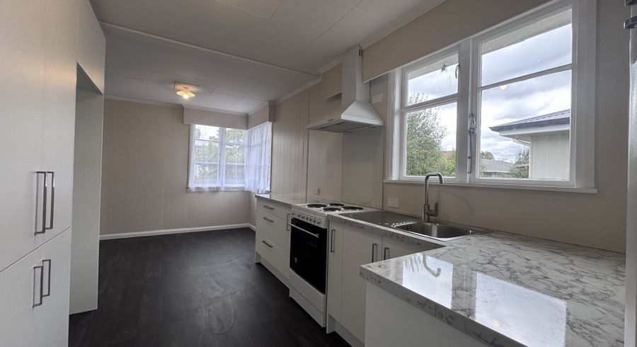  at 185 Maxwells Line, Awapuni, Palmerston North