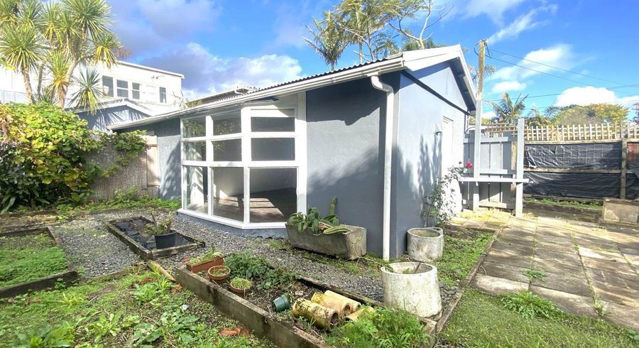  at 879B Mount Eden Road, Mount Eden, Auckland City, Auckland