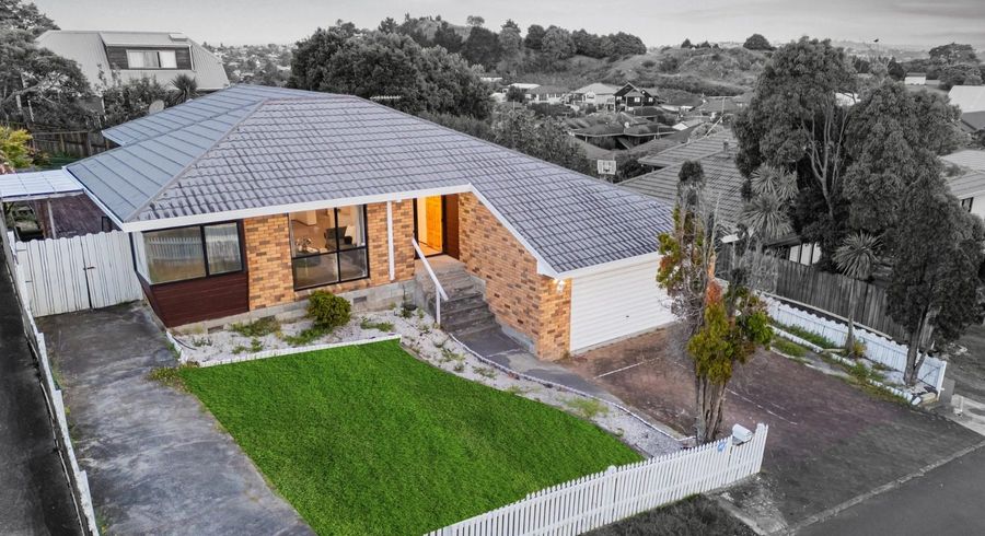  at 40 Pigeon Mountain Road, Half Moon Bay, Manukau City, Auckland
