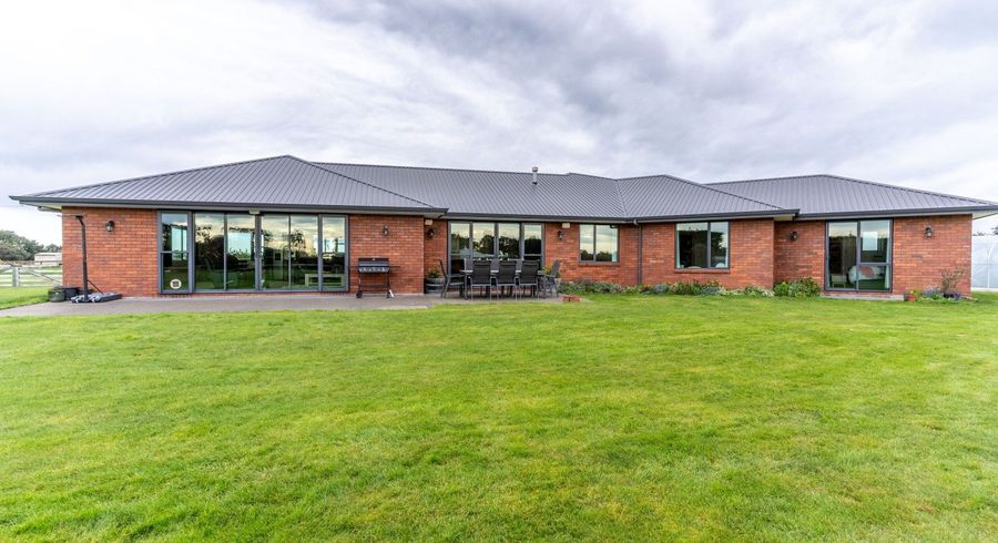  at 170 Moore Road, Lorneville, Invercargill